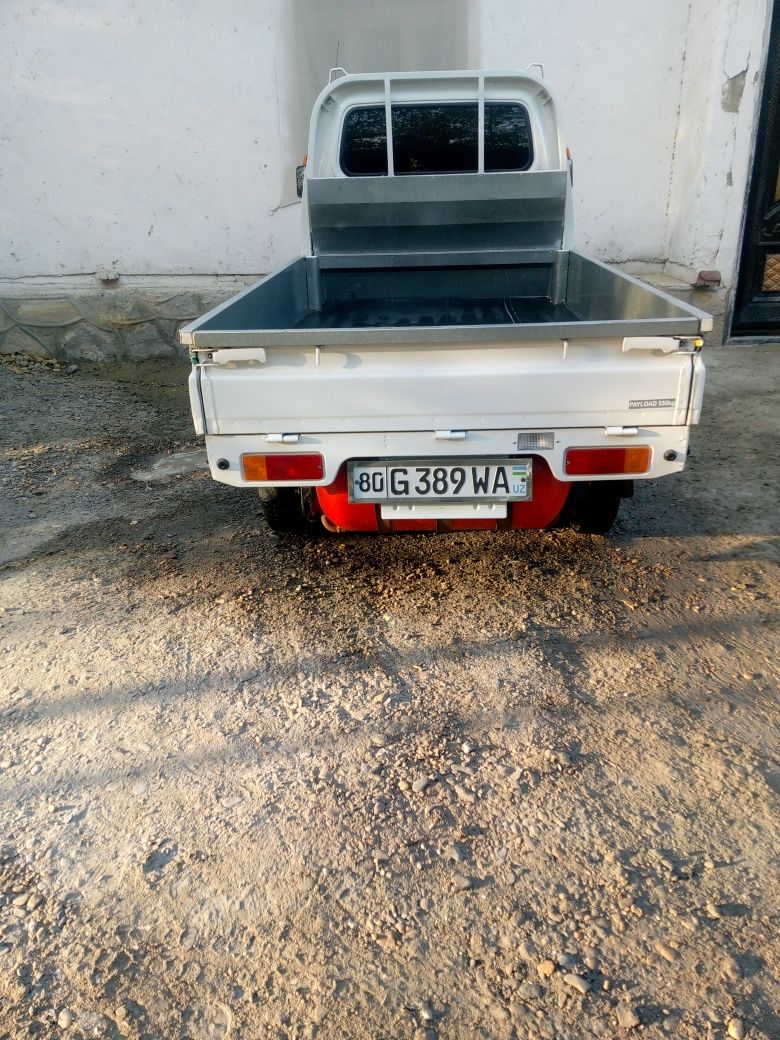 Labo Damas sotiladi