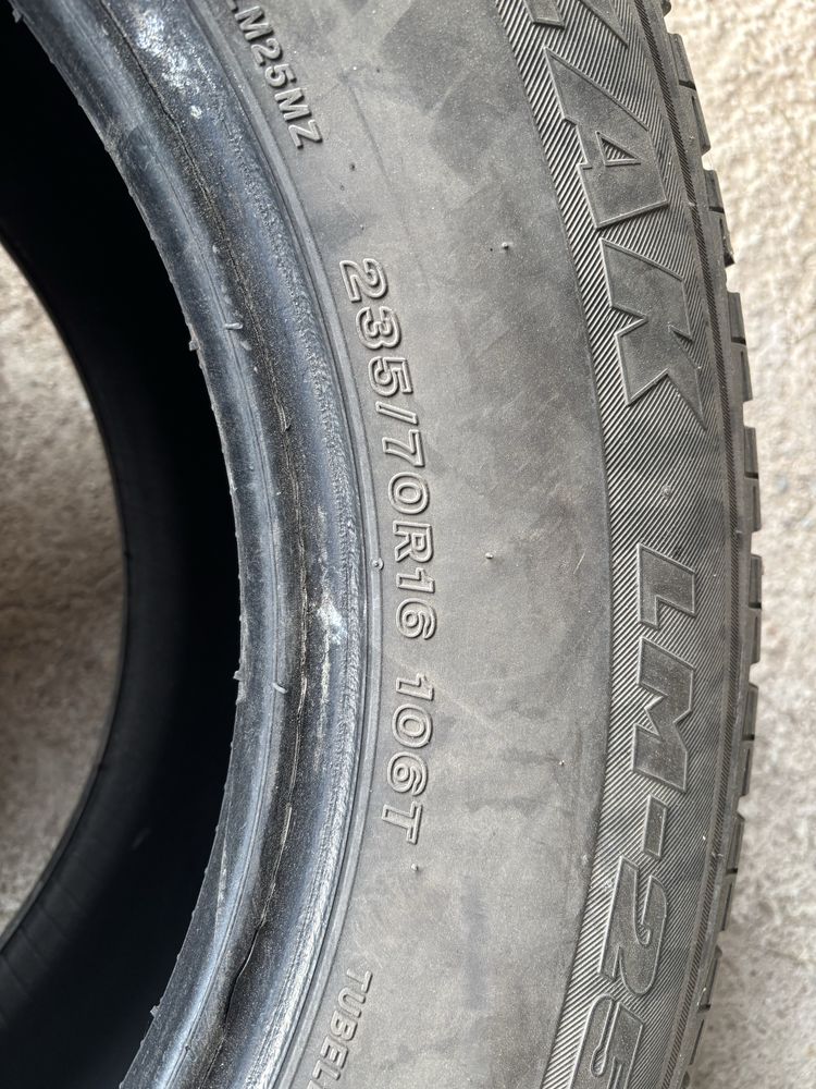 Гуми Bridgestone blizzak lm-25 235/70/16