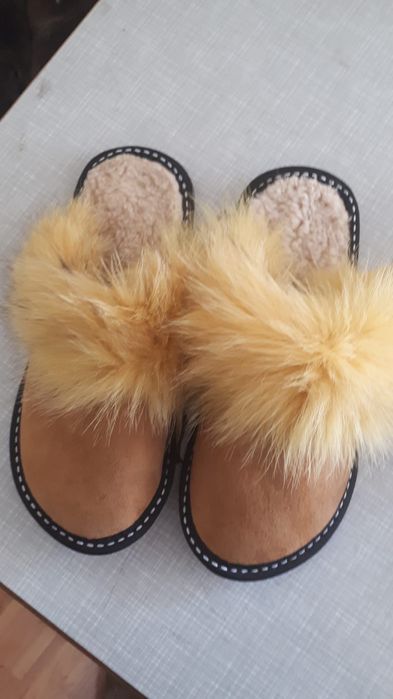 Papuci de casă din blană naturală