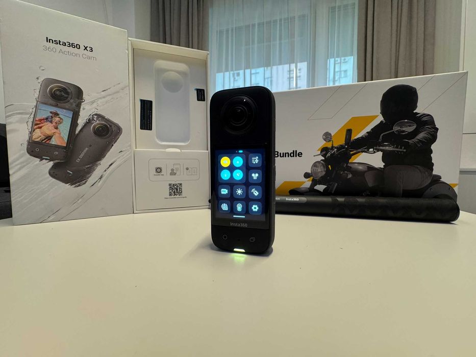 Camera video Insta360 X3 + accesorii originale