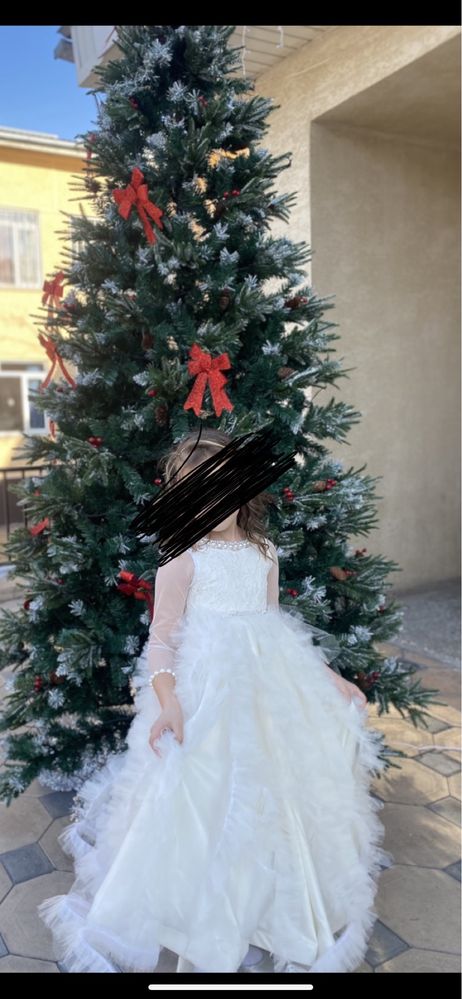Белое пышное платье на праздник