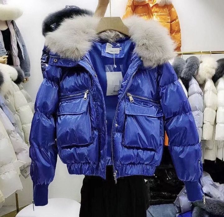 Женская одежда .