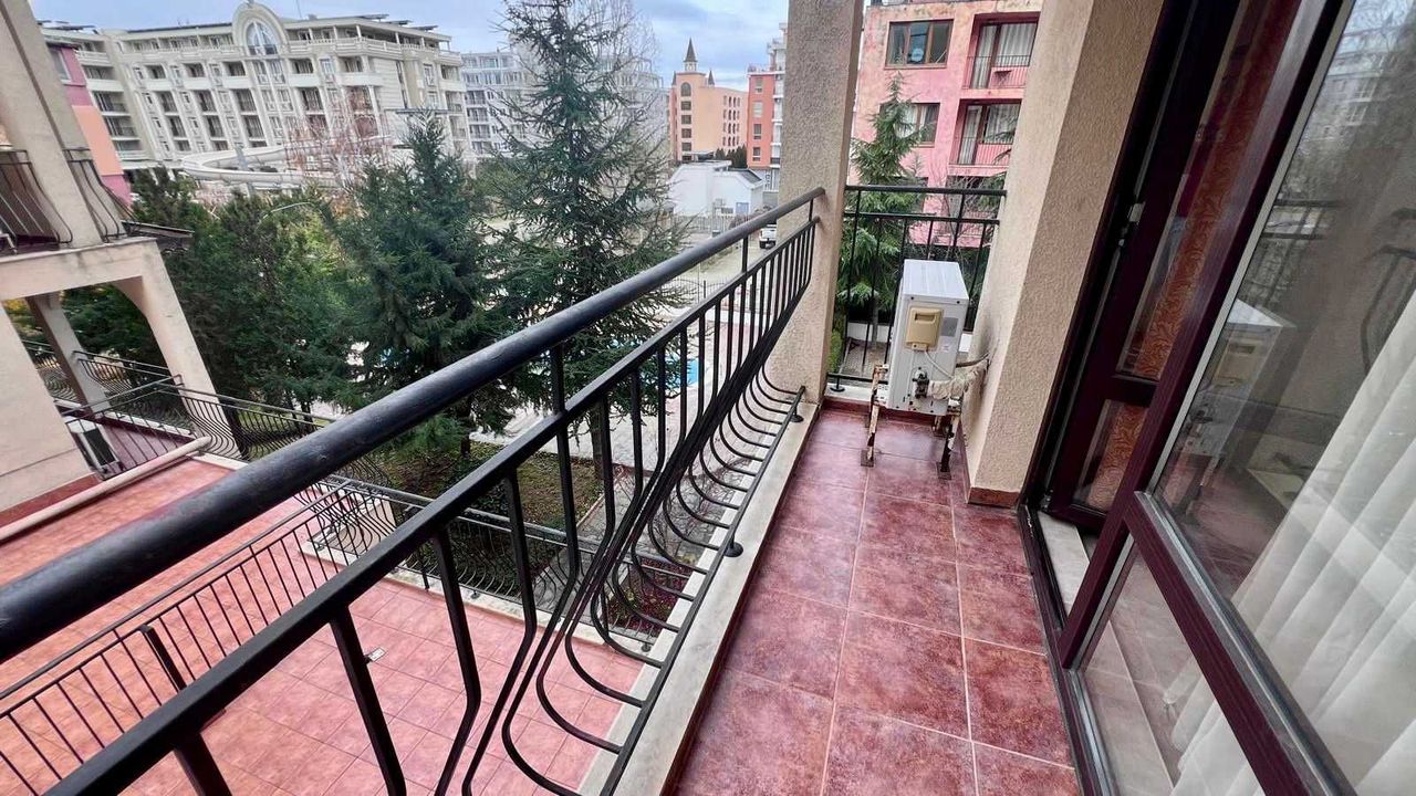 Продава се Двустаен апартамент в к.к. Слънчев бряг - 59 кв.м за 1170 €/кв.м - Снимка #9