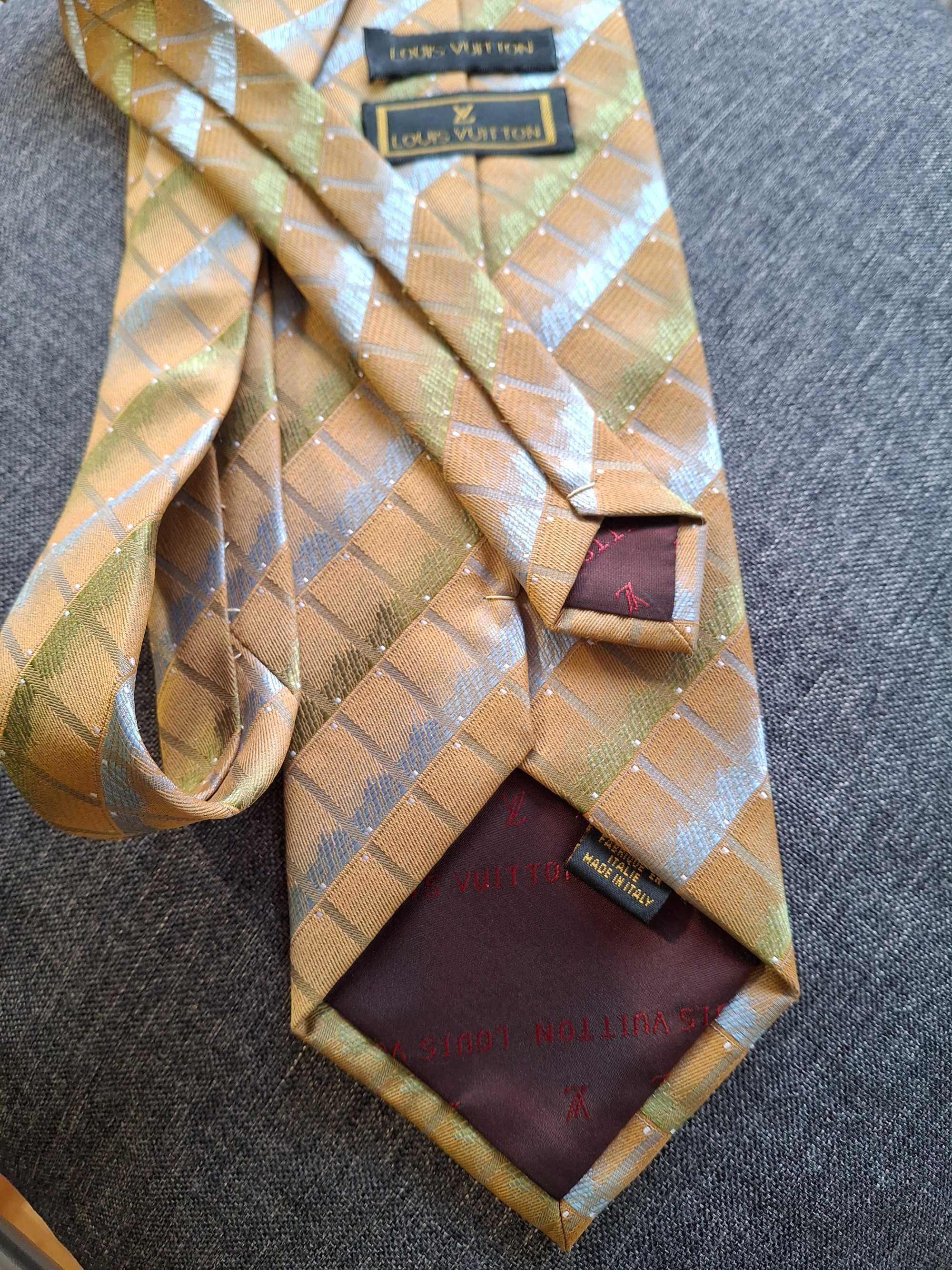 Вратовръзка Louis Vuitton ,коприна.