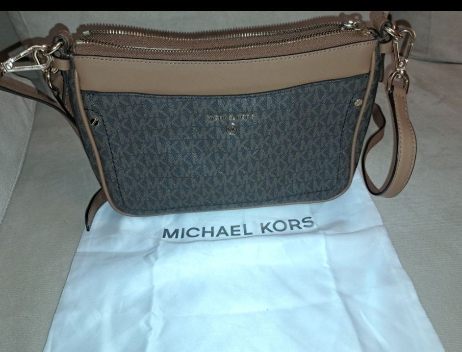 Маркова чанта Michael Kors