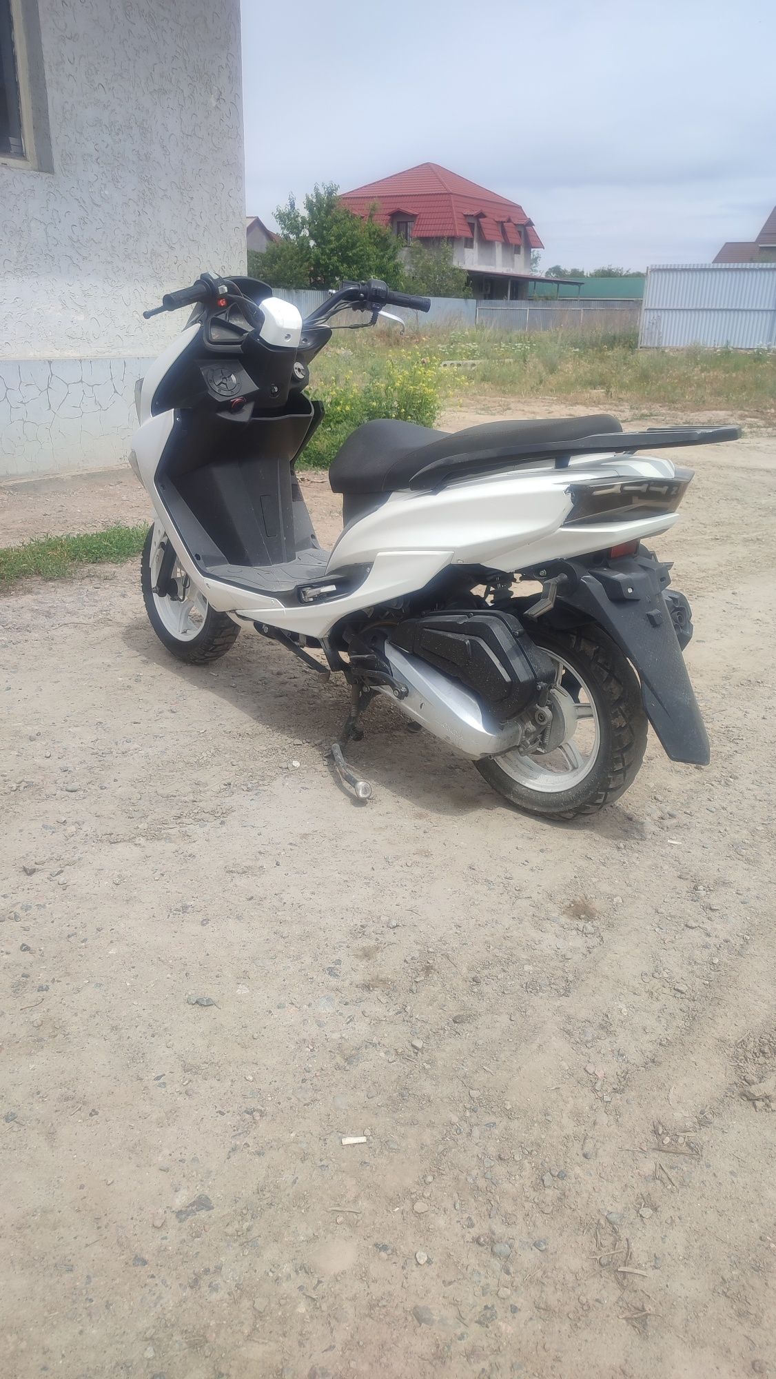 Макси 150 куб мопед