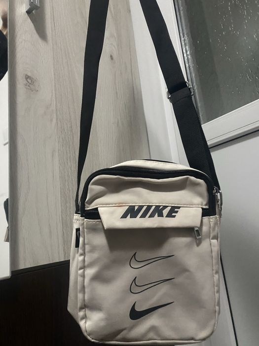 Borseta - brand Nike