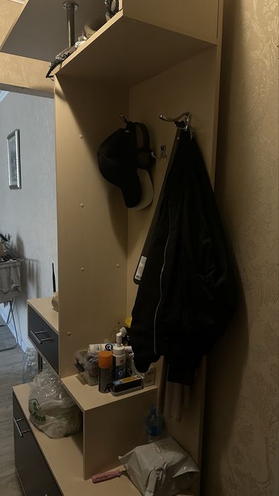 Продам небольшую прихожую