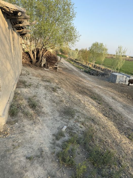 Yer joy uchaskasi sotiladi