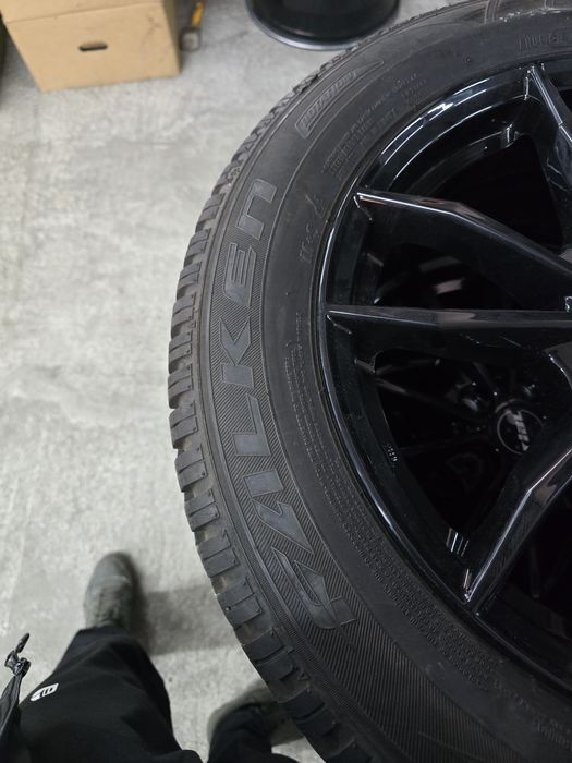 4 Броя 225/55/17 Falken 2x8,5mm 2x7,5mm 22dot