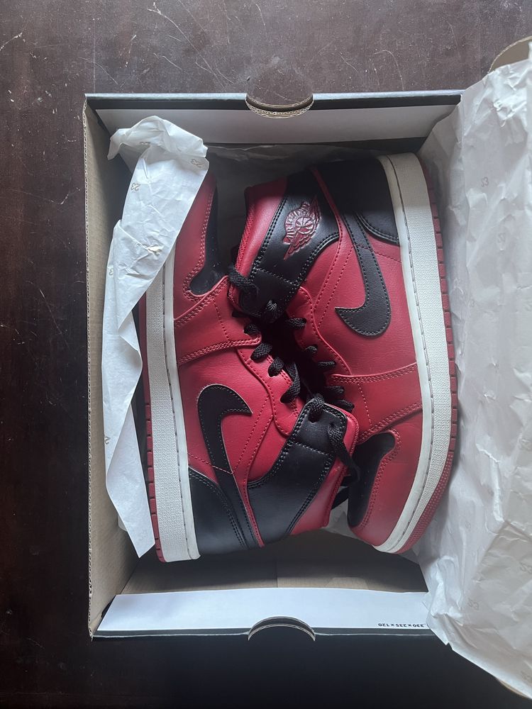 Nike Air Jordan 1 Mid