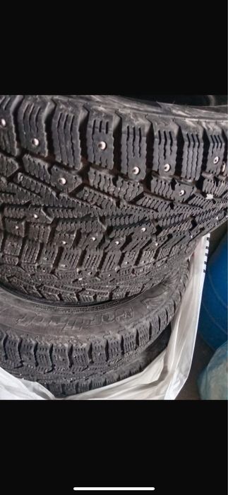 Продам зимние шины 175/65 R14 82T