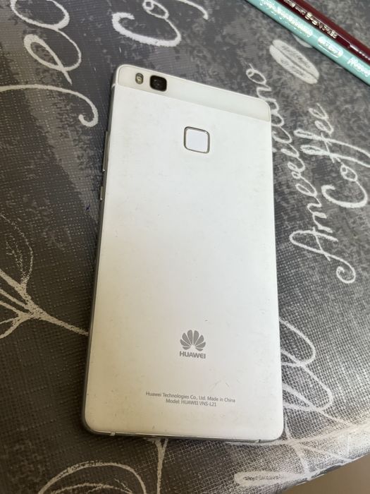 Huaw ei P9 lite