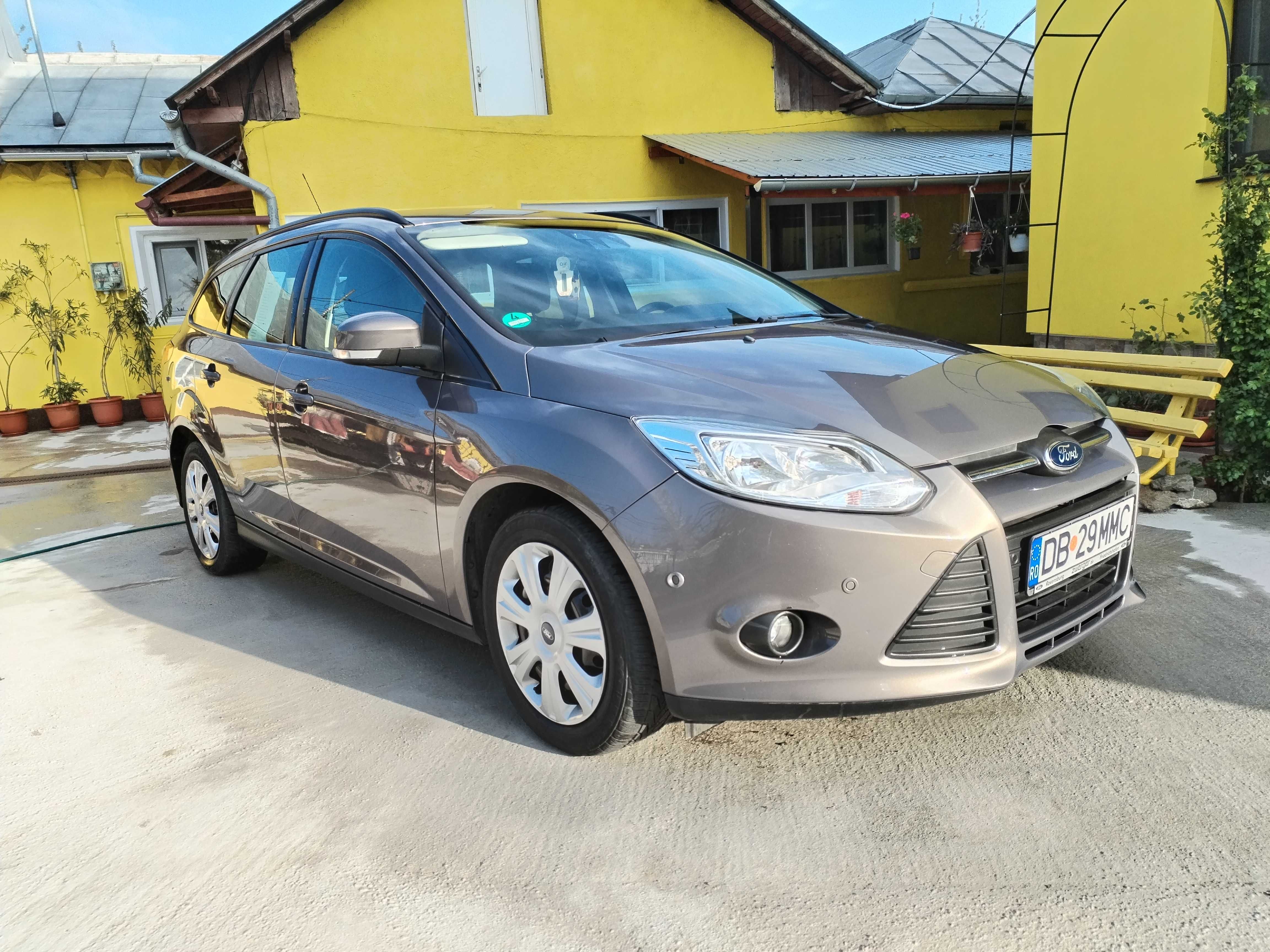 Ford focus 3, foarte bine întreținută, full dotări