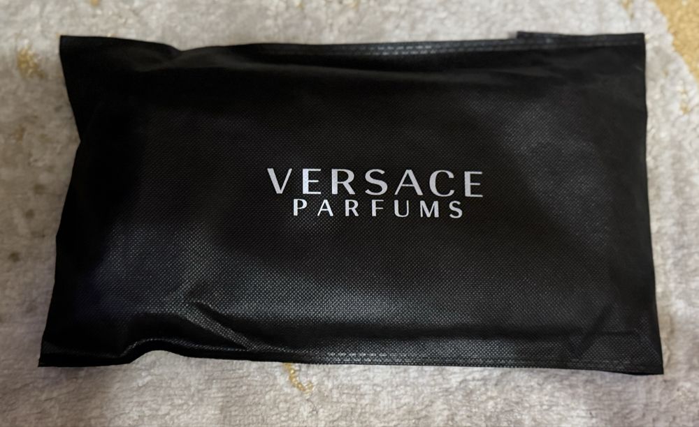 Оригинална чанта Versace Parfums – Спешна продажба за 100 лв!