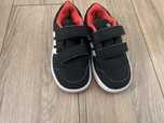 Adidasi marimea 25 originali