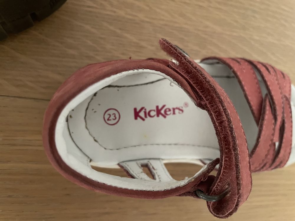 Vând sandale copii Kickers, mărimea 23