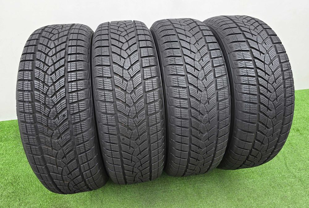 4бр. 215/65/17 GOODYEAR UltraGrip Performance SUV- зимни