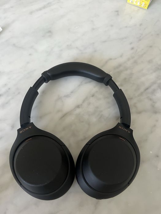 Sony 1000XM4 черные