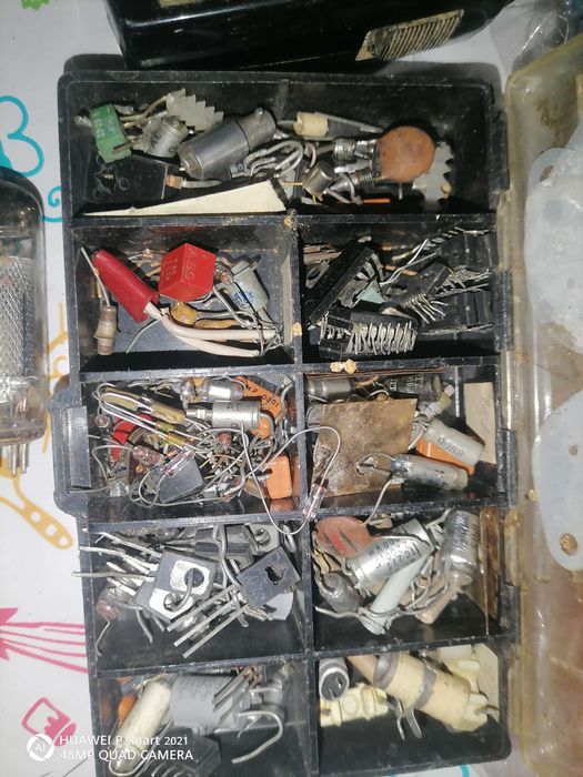 Piese electronice en gros