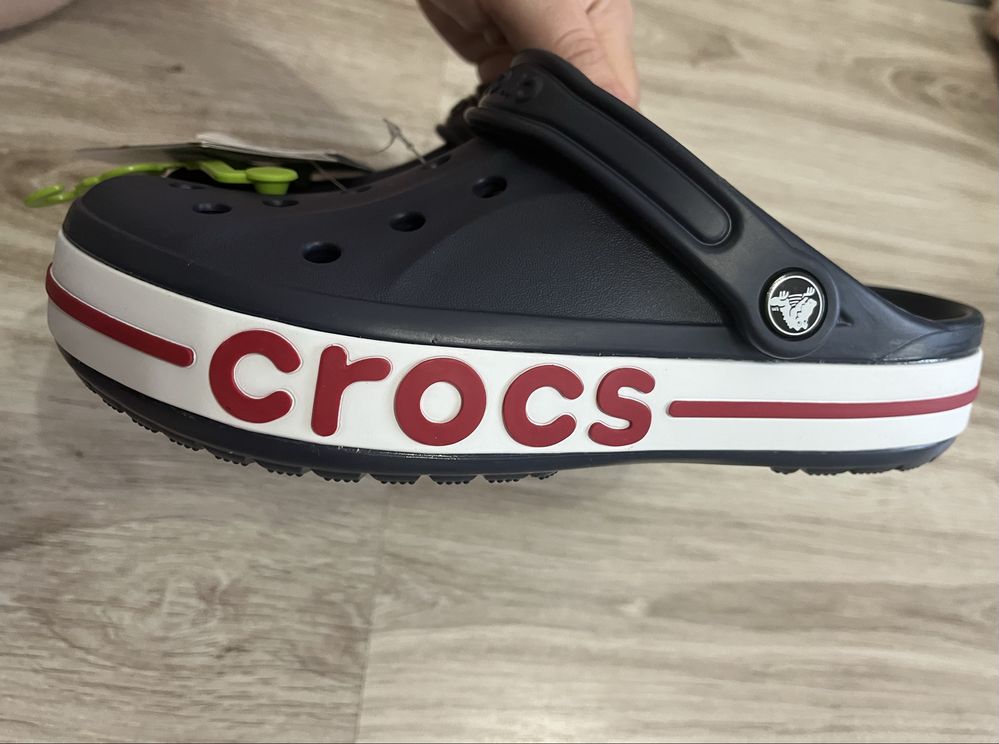 Papuci Crocs noi