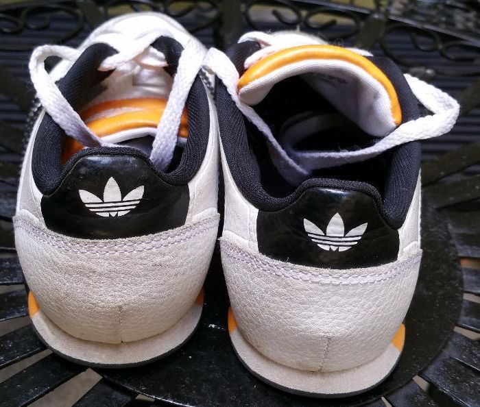 Adidas original 32 ca noi