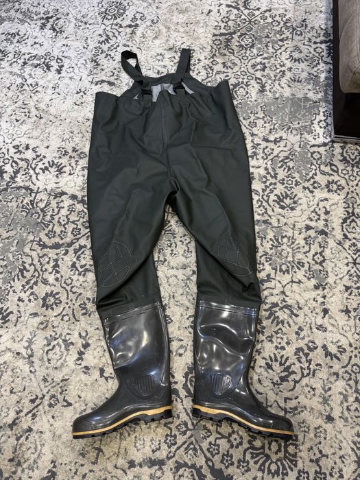 Комбинезон резиновый новый