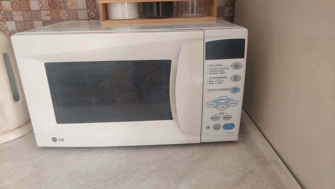 Продам микроволновку б/у