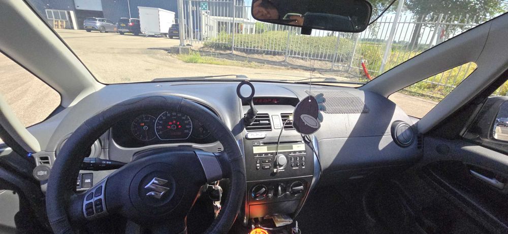 Dezmembrez Suzuki SX4 2008 sedan 1.6