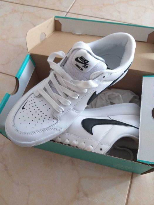 Adidași NIKE FORCE 58