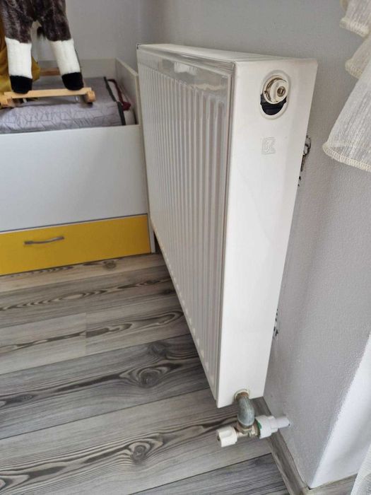 Calorifer otel tabla, ROMSTAL , in stare impecabila - 800 x 600