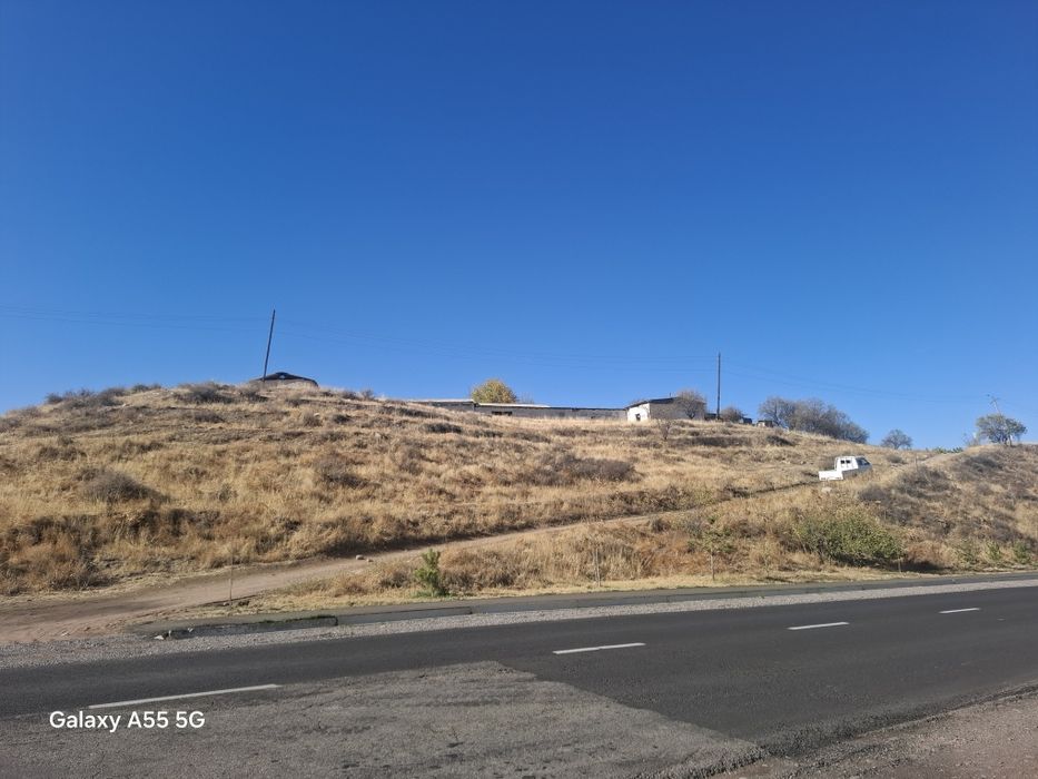 Бустанлик тумани. Галасой Амирсой йулида Курилиш учун ер 1 гектар