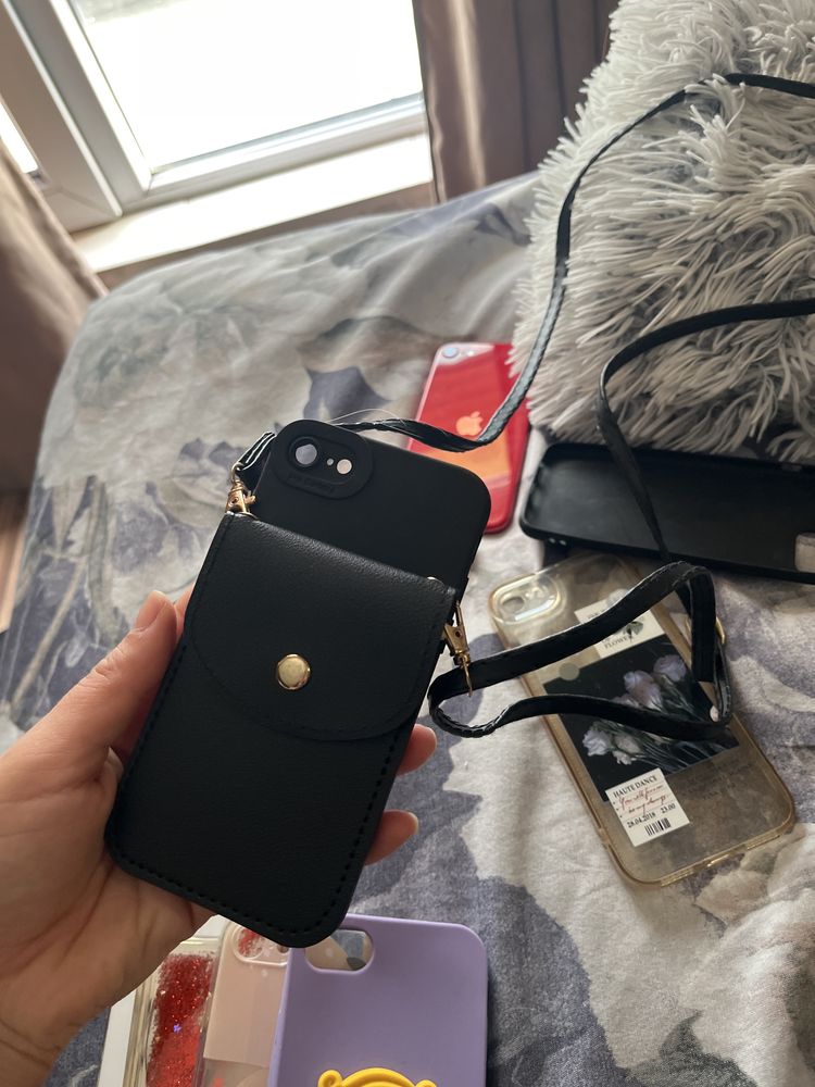 Кейсове за Iphone se