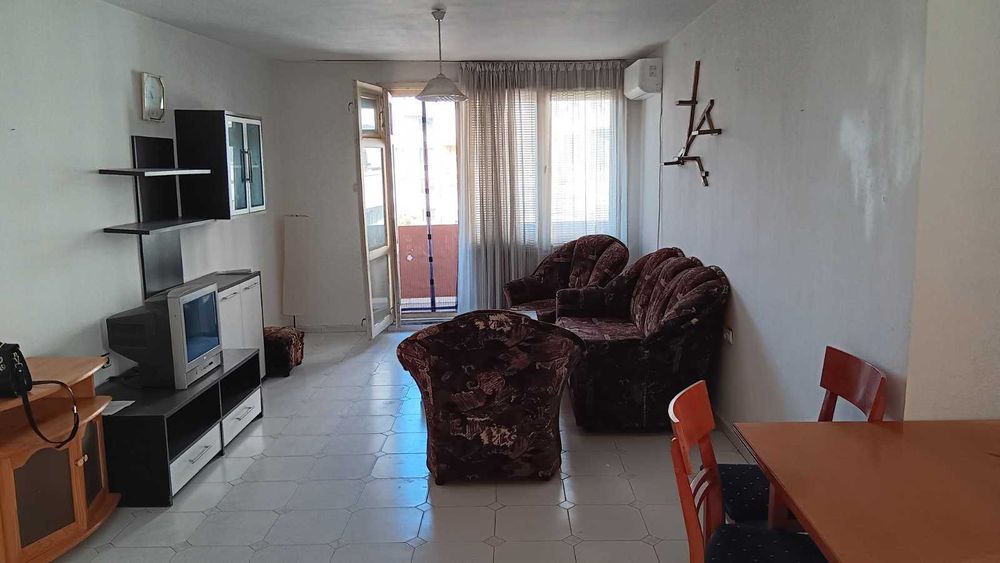 Продава се Тристаен апартамент в Пловдив, Кършияка - 105 кв.м за 1620 €/кв.м - Снимка #1