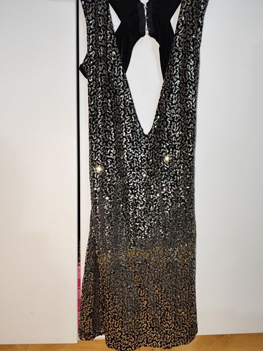 Vând rochița Atmosfer