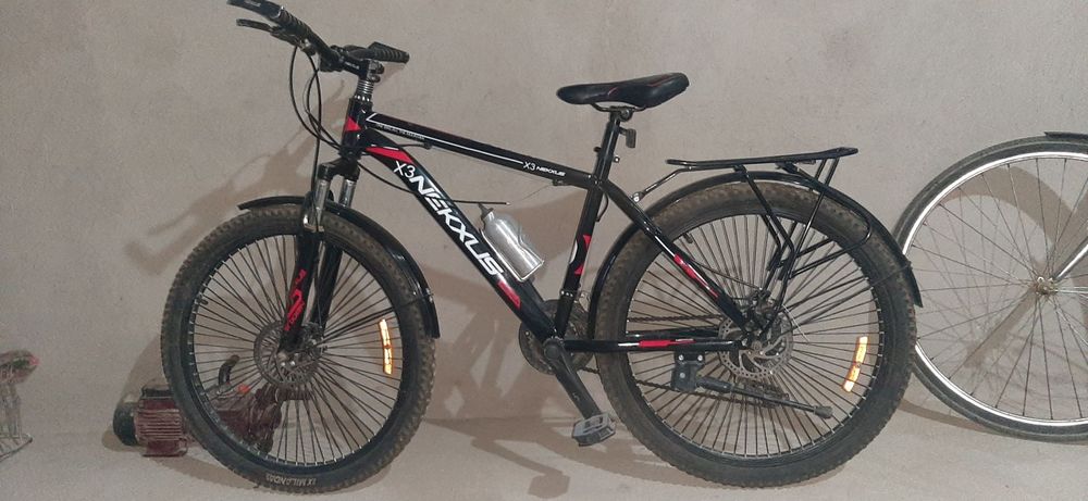 Velik sotiladi amortizator