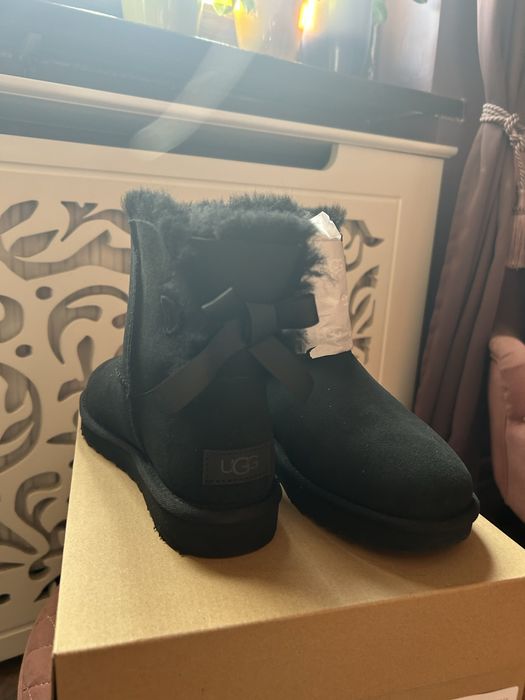 UGG Mini Bailey negru nr 37 noi