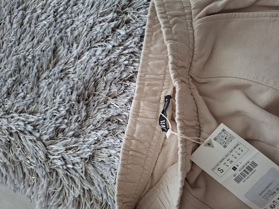 Pantaloni Zara noi