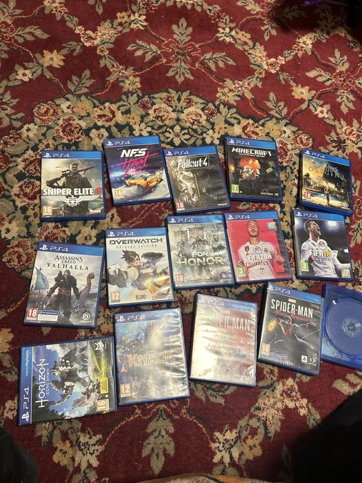 vand ps4 slim CD room defect (jocurile separat)