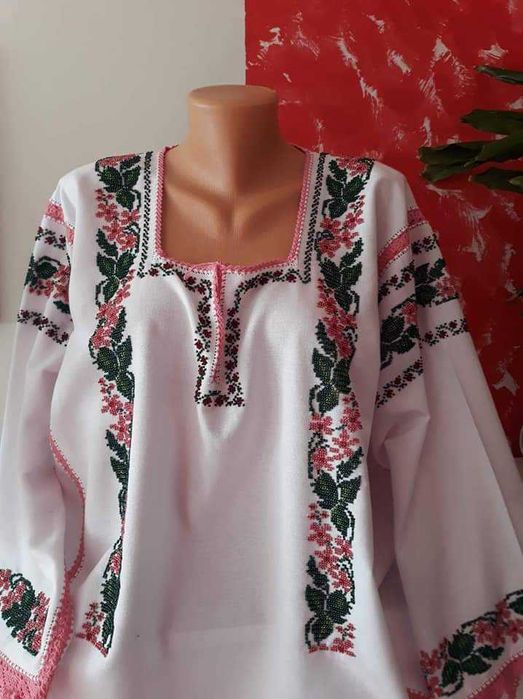 Vand camasa cusuta cu margele, marime mare.