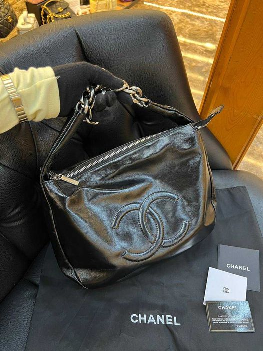 Chanel голяма черна чанта Шанел естествена кожа с дълга дръжка