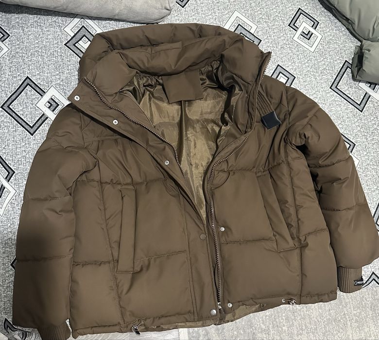 Срочно продам зимнюю укороченную куртку!