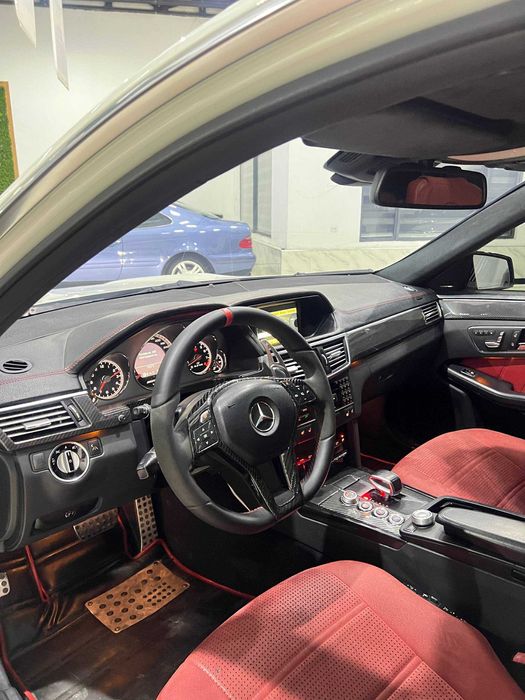 Mercerdes Benz W212 6.3 AMG