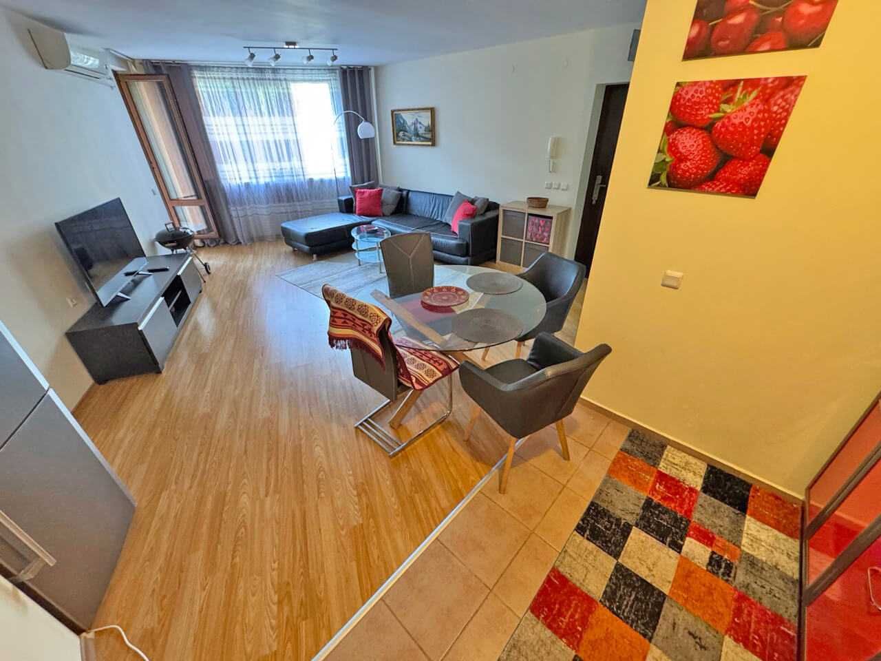 Продава се Двустаен апартамент в Свети Влас - 83 кв.м за 1025 €/кв.м - Снимка #1