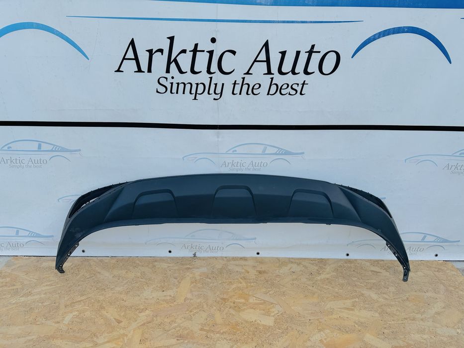 Spoiler inferior bara spate Audi Q8 S Line cod 4M8807521