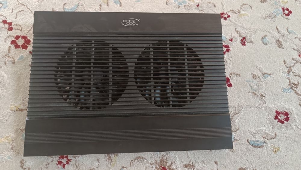 Охлаждающая подставка для ноутбука