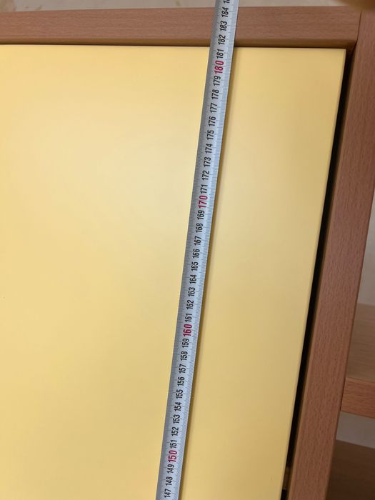 Гардероб с етажерки за детска стая