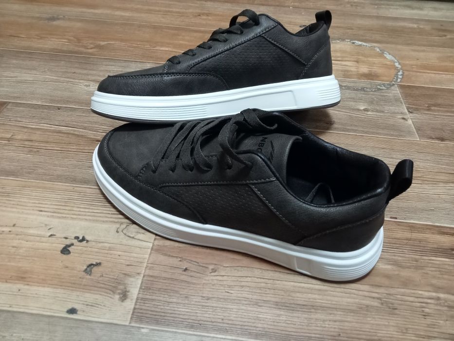 Кросовки новый 41 размер