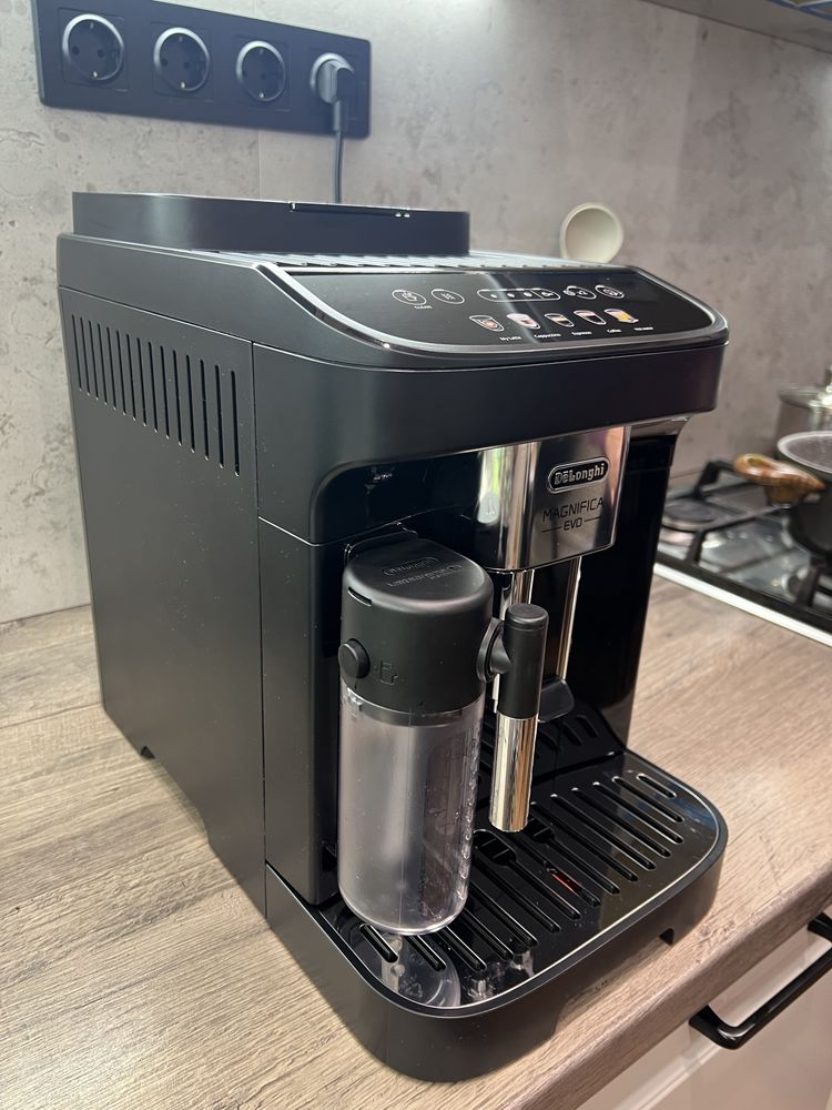 Кофемашина Delonghi ECAM 290.61