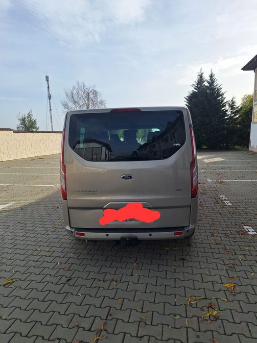 Ford Custom Tourneo